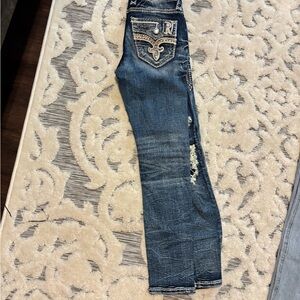 Blue Ankle Cropped Jeans with Decorative Stitching